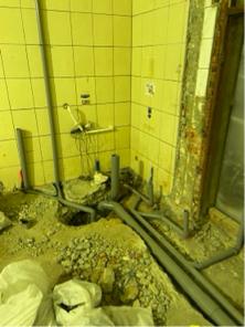 阿華水電修繕 - 糞管位移