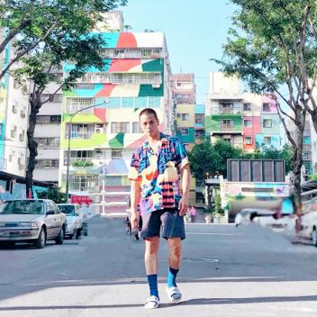 MExplover - 《IG美照》人物修圖、背景移除物件、清晰人像