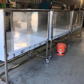 蒙恩不銹鋼有限公司 - 電子公司訂製檢驗台車