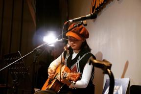 徐孟琪 - 擔任展演空間企劃員與歌手