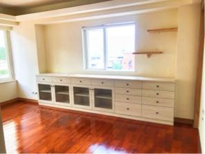 智宇設計工作室 - 全新窗下櫃及實木地板 智宇設計工作室 - 全新窗下櫃及實木地板