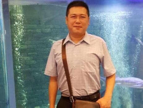 提供刻印印章服務的專家謝旻晃