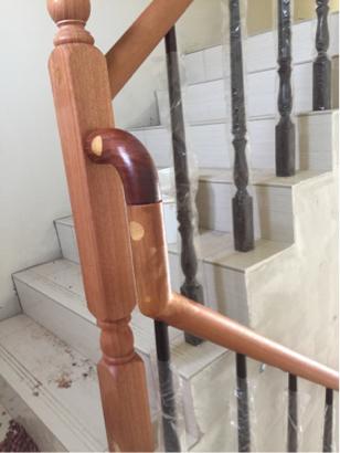 為安工程 - 圓形 黑色扶手。未上漆照片