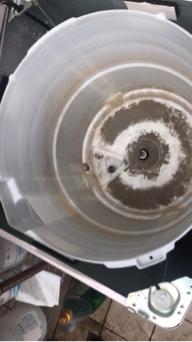 貴賓清潔環保工程 - 洗衣機清洗前