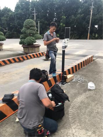 耕易企業有限公司 - 車牌辨識安裝