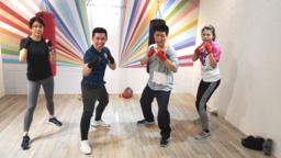 闐闐張 - 沙包拳擊