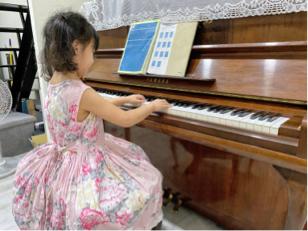 李佳欣 -  李佳欣 -