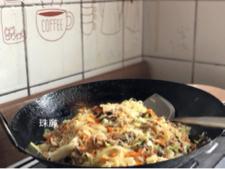 黃珠亷 - 櫻花蝦炒米粉