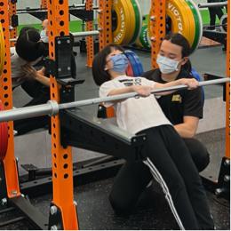 Kyle 周 - 澳式引體訓練