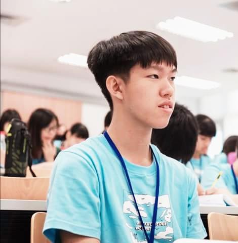 提供高中化學服務的專家許景皓