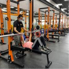 Kyle 周 - 槓鈴臥推