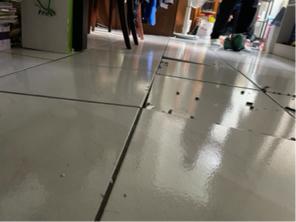 鑫勝磁磚石材工程 磁磚空心磁磚隆起磁磚破裂處理 - 施工前（磁磚隆起）