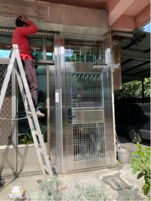 俊麟/鋼構&鐵皮搭建&採光罩 - 不鏽鋼大門+電子鎖門