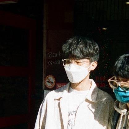 提供撞球陪打員服務的專家劉得丞