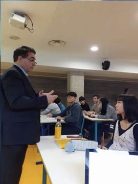 Vivian Chang - 曾在法國巴黎十三大學參加高齡醫學研討會