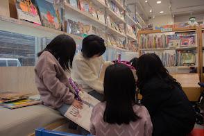 徐華憶 - 校外繪本館學習