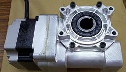 張志鴻 - 蝸輪齒輪減速機-成品