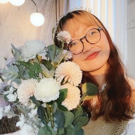 提供餐點服務的專家李琬淩