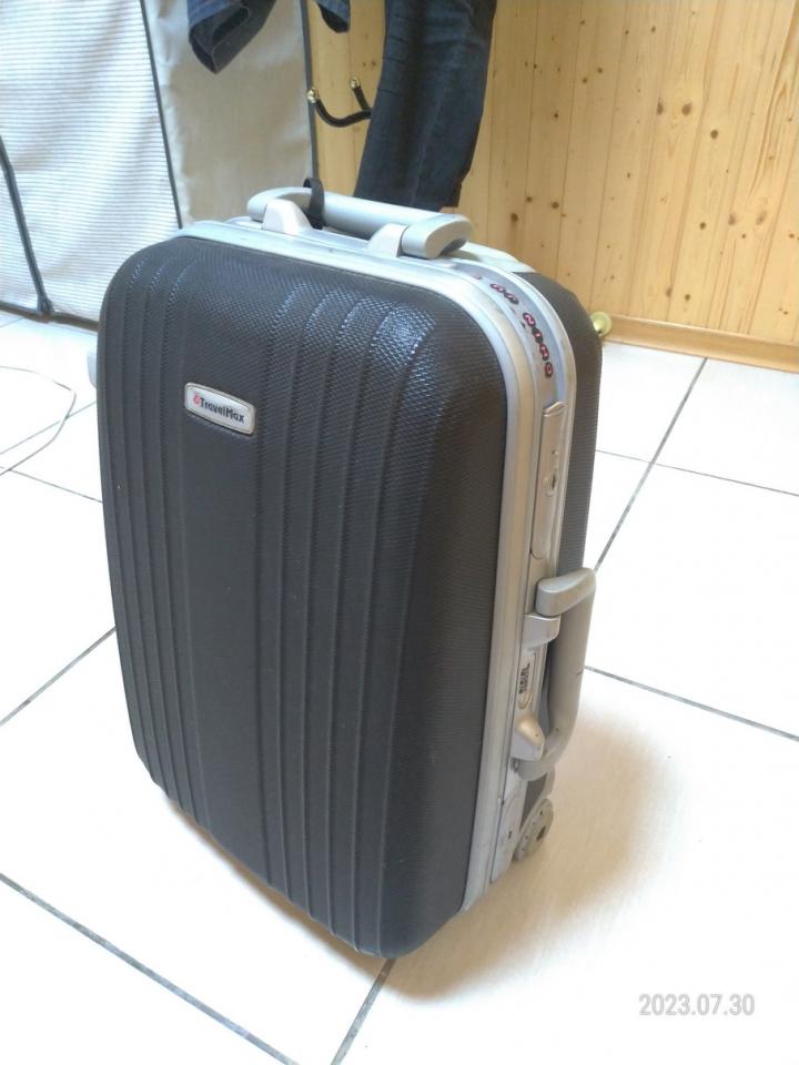 行李箱維修案件圖片