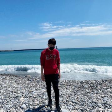 提供python工程師服務的專家陳品勳