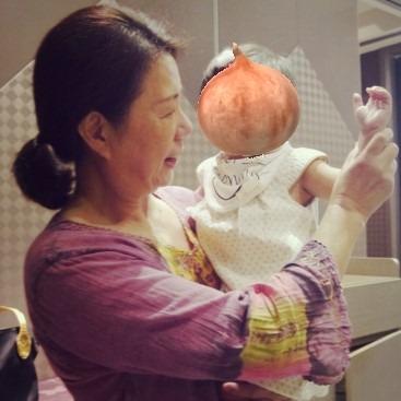 提供理髮diy服務的專家鄭小姐