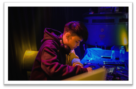 王奕翔 - DJ演出