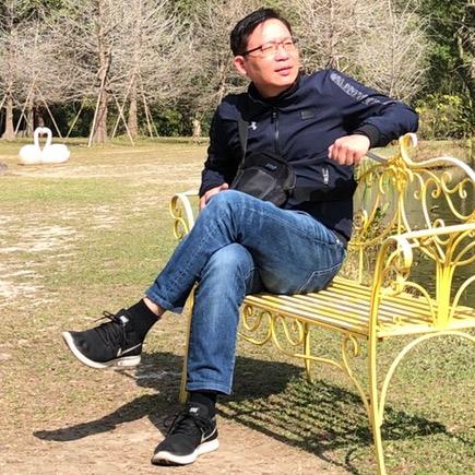 提供割草服務的專家張先生