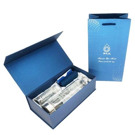 御天坊氫生活 - 氫水杯禮盒組
4500元
內附礦石氫水杯、環保杯、保護套和一罐礦石補充瓶。
礦石使用期限：半年