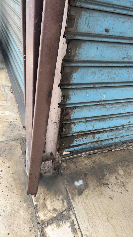 鐵捲門維修案件圖片