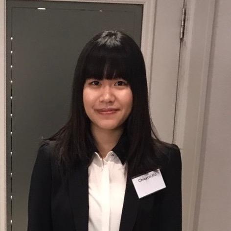 提供space瑜珈服務的專家Chia 