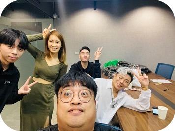 Brenda - 瘋狂可愛網紅Nick和他的得力工作夥伴