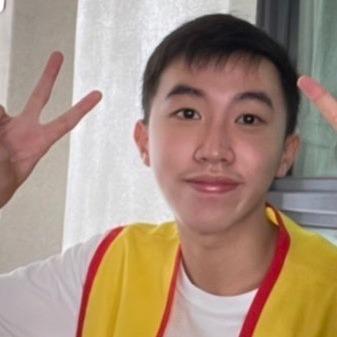 提供高中生物服務的專家林昭宇