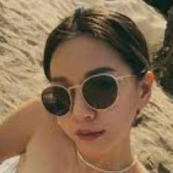 提供委外服務的專家小花