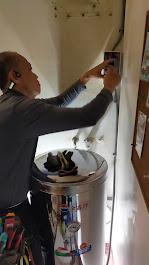 萬達水電、冷氣、統包工程 - 安裝儲水式電熱水器