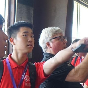 提供簡報服務的專家張奇恩