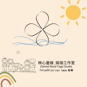 提供兒童瑜珈服務的專家李智瑞