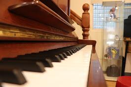 鑠行音樂文創工作室 - 鋼琴