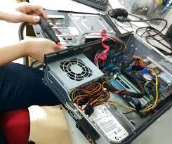 吳承恩 - 維修電腦