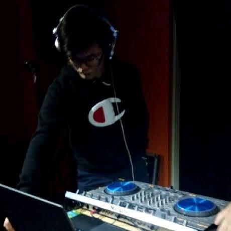 DJ勾弘 - 在某知名酒吧