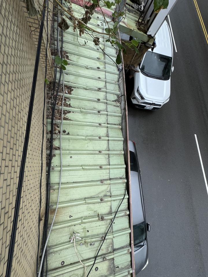 屋簷排水槽施工案件圖片