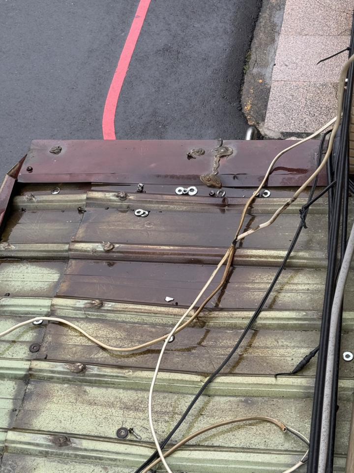 屋簷排水槽施工案件圖片