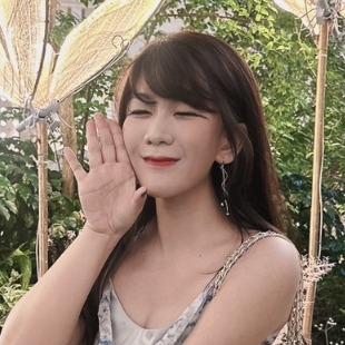 提供ux305f規格服務的專家Christy Yu