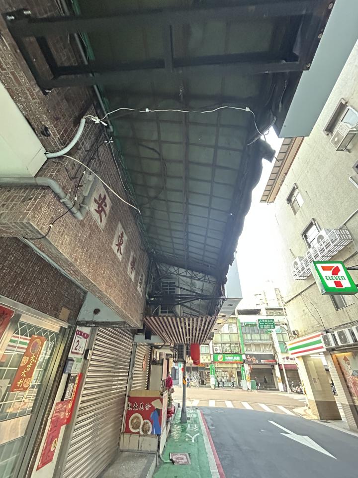 遮雨棚安裝案件圖片