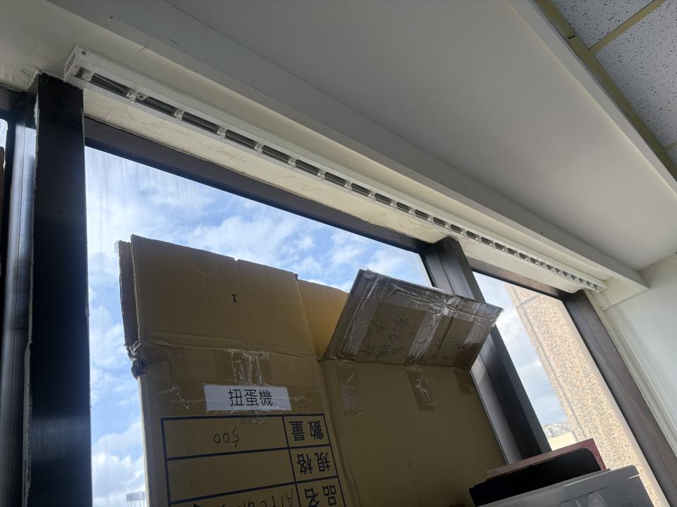 窗簾安裝維修案件圖片