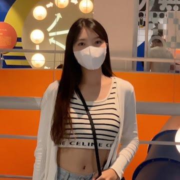 提供問卷制作服務的專家Angela