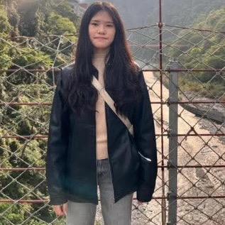 黃琳依 黃琳依