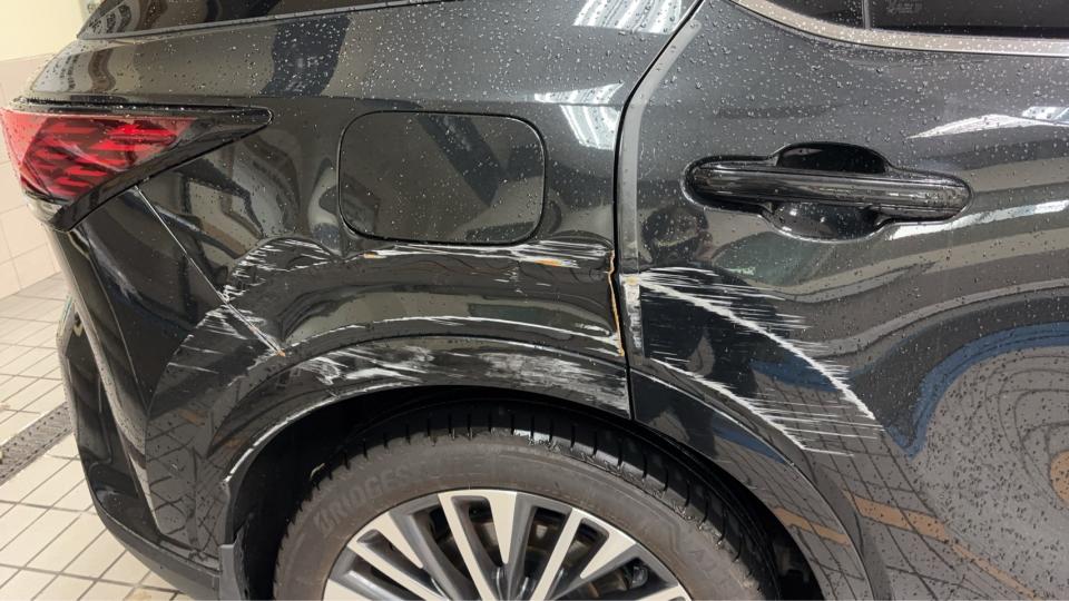汽車板金烤漆案件圖片
