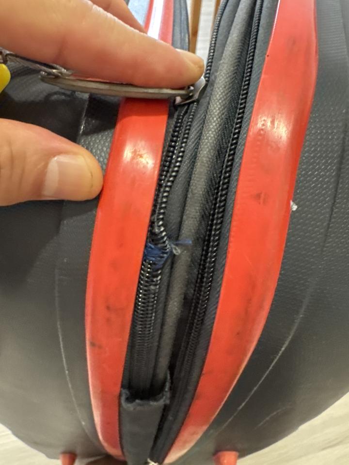 行李箱維修案件圖片 行李箱維修案件圖片