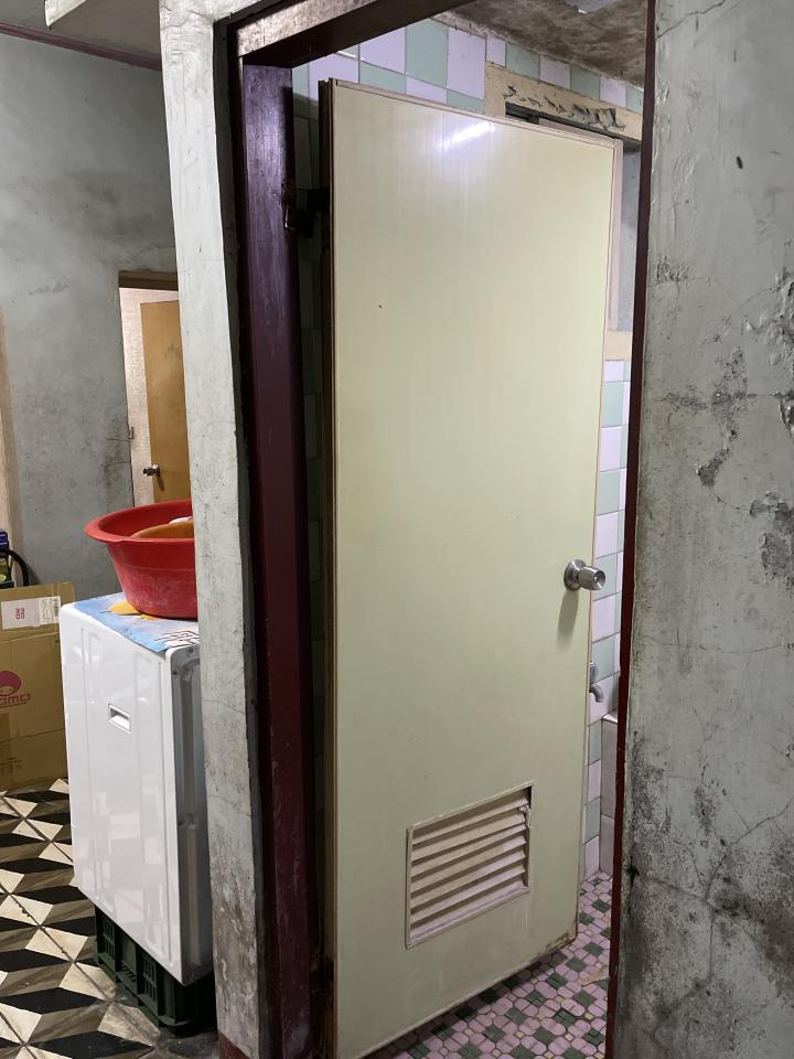 浴室門案件圖片