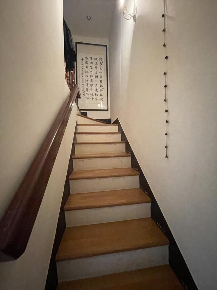 樓梯扶手案件圖片